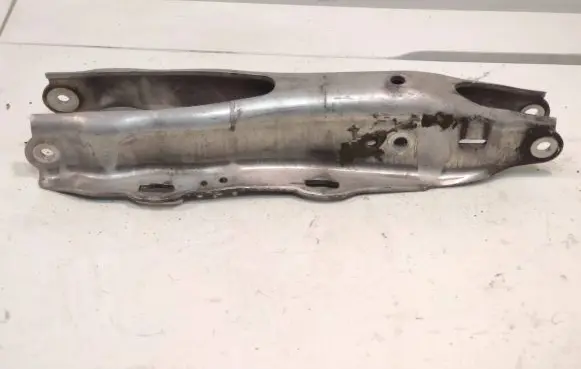 Mercedes-Benz S W221 Rear control arm A2223520202