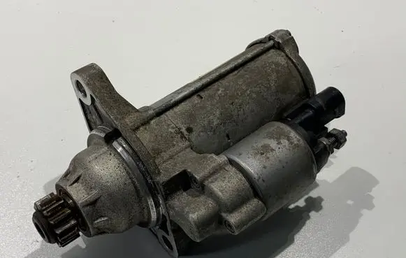 Volkswagen Golf VII Starter motor 0AM911023R 0001179522 0001179523