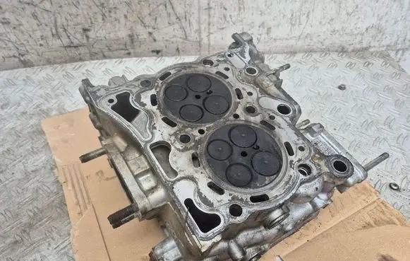 Subaru Forester SH Engine head RHT20D103 RHT20D T20DRH103