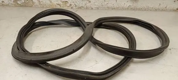 Volkswagen Taigo Trunk rubber seal (body) 2G7827705