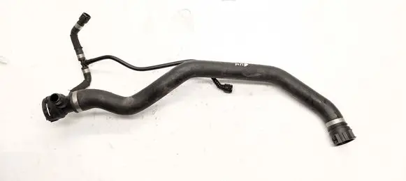 Engine coolant pipe/hose