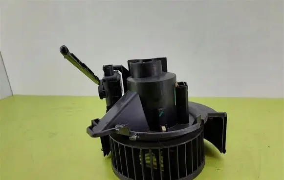 Opel Astra G Heater fan/blower 9000348