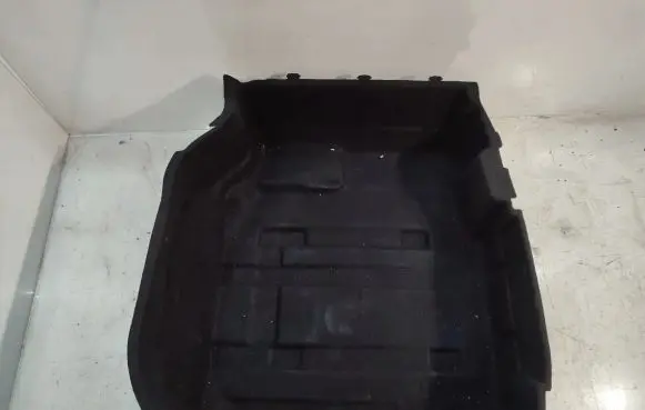 Mercedes-Benz E W212 Spare wheel section trim 
