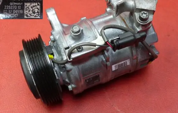 BMW 1 F20 F21 Air conditioning (A/C) compressor (pump) 9299328