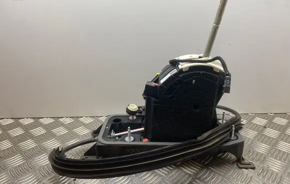 Volkswagen PASSAT B8 Gear shifter/selector 3Q1713023AC