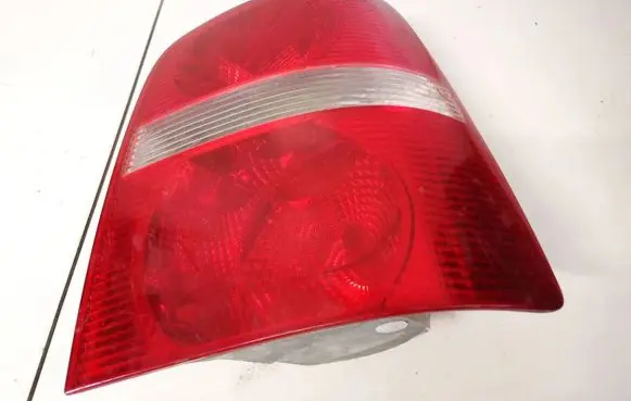 Volkswagen Touran I Rear/tail lights 1t0945096c 1t0945112b