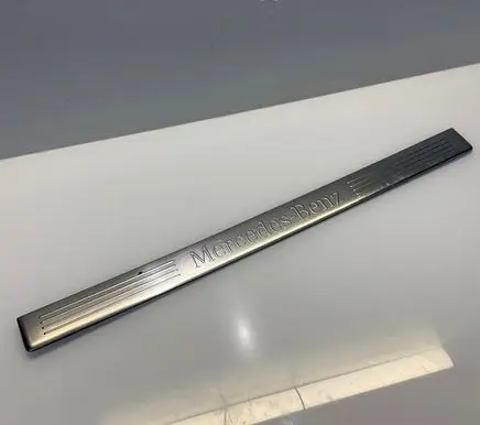 Mercedes-Benz E W212 Side skirt front trim 2126860936 A2126860936