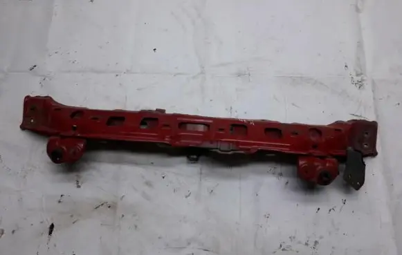Toyota Yaris Radiator support slam panel