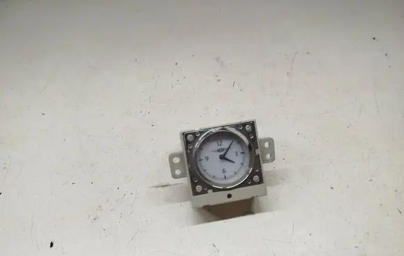 Chrysler Town u0026 Country V Clock 