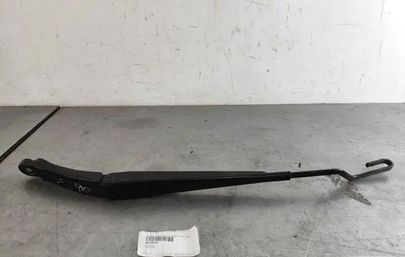 Volvo XC90 Windshield/front glass wiper blade 8620839