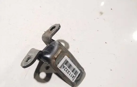 Toyota RAV 4 (XA30) Rear door lower hinge