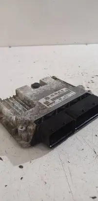 Volkswagen PASSAT B6 Engine control unit/module 03G906021NK 1039S17241 0281013440