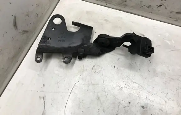 Renault Megane II Vacuum valve 7700113709