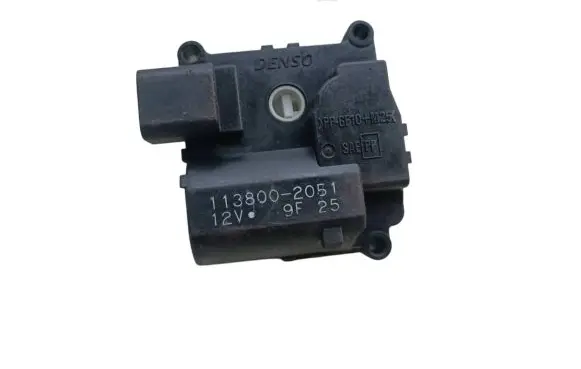 Toyota Corolla Verso AR10 Air flap motor/actuator 1138002051 9F25 PGF10M25