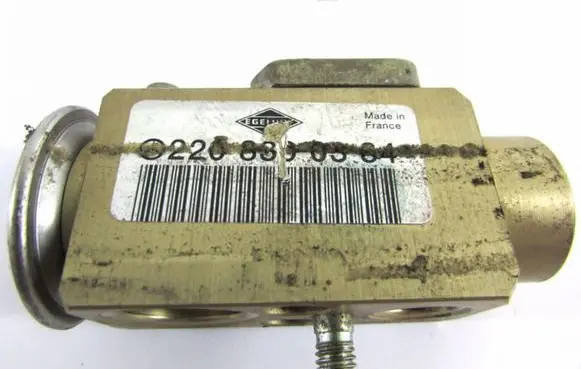 Mercedes-Benz C W203 Air conditioning (A/C) expansion valve 2208300384