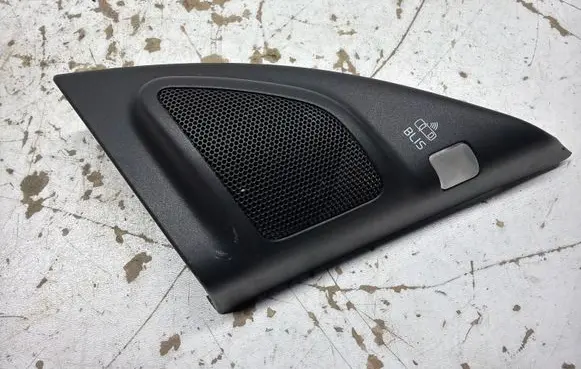 Volvo XC70 Front door speaker 30781068