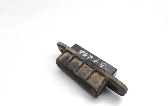 Toyota RAV 4 (XA40) Tailgate opening switch 