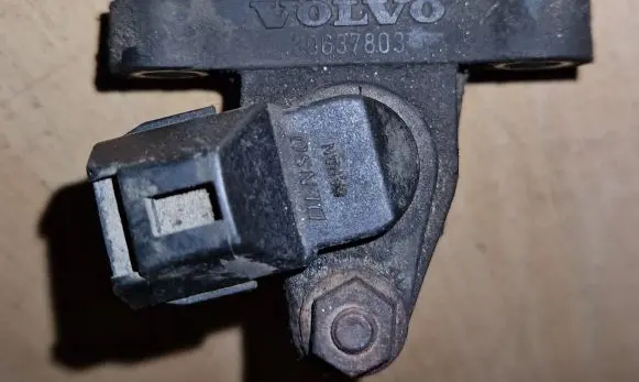 Volvo V70 Crankshaft speed sensor 30637803