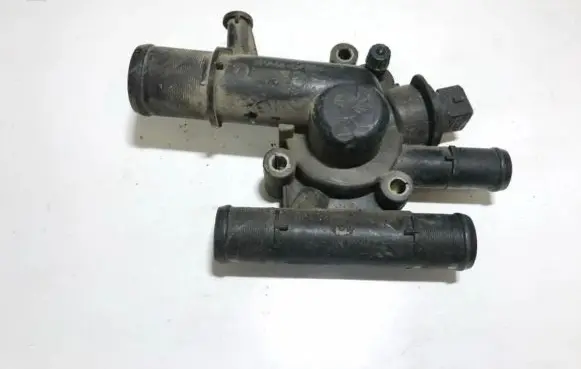 Renault Megane II Engine coolant pipe/hose 8200112054b 2v2470