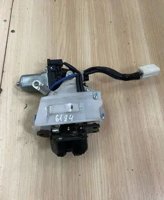 Lexus RX 330 - 350 - 400H Tailgate/trunk/boot lock/catch/latch