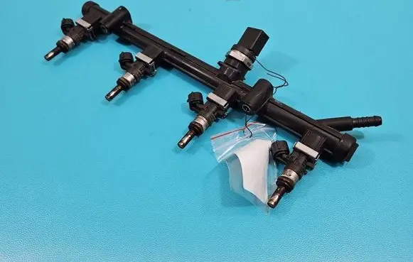 Fuel injector