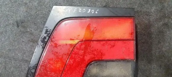Peugeot 806 Tailgate rear/tail lights