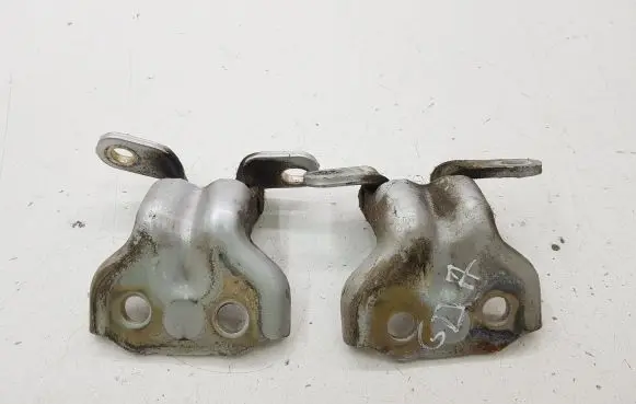 Rear door hinge set