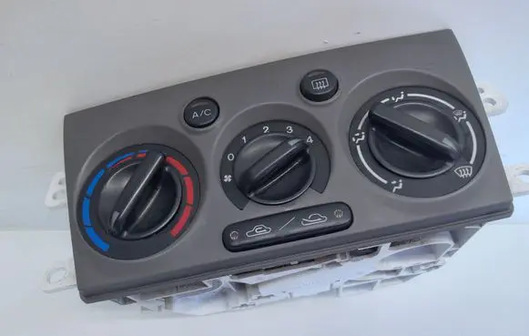 Mazda Premacy Climate control unit CB08A