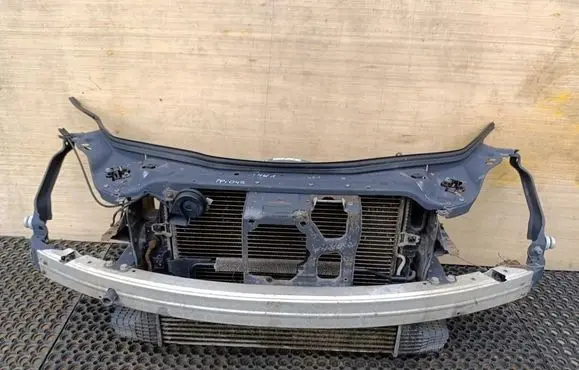 Mercedes-Benz CLS C219 Radiator support slam panel 646423