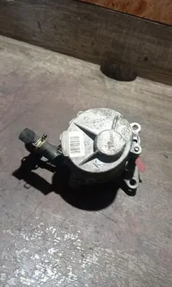 Vacuum pump