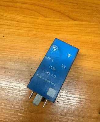 BMW 5 E39 Other relay 1383417 6135
