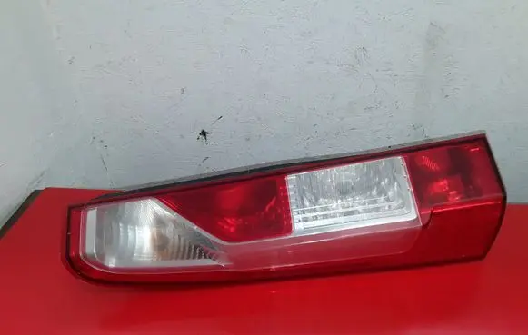 Renault Master III Rear/tail lights 17109600