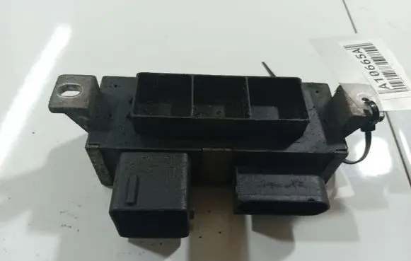Renault Laguna III Glow plug pre-heat relay RCS812