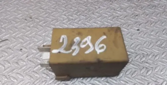 BMW 5 E39 Other relay