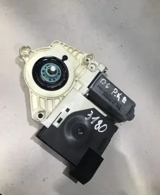 Volkswagen PASSAT B6 Front door window regulator motor 1K0959701P