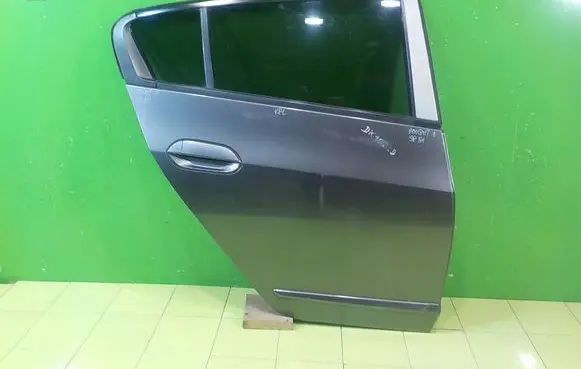 Honda Insight Rear door SP51
