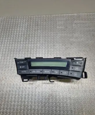 Toyota Prius (XW30) Climate control unit 75D726