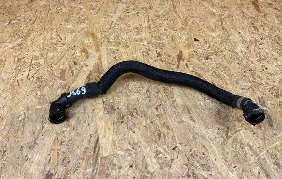 Peugeot 208 Engine coolant pipe/hose 9841232380