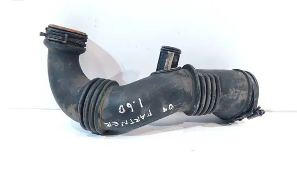 Peugeot Partner Air intake hose/pipe 9587883780