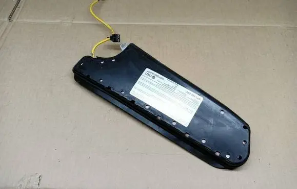 Audi A3 S3 8P Seat airbag 8P3880242