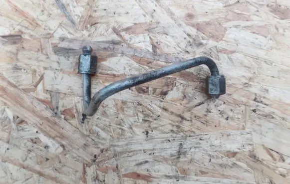 Subaru Forester SH Fuel line pipe