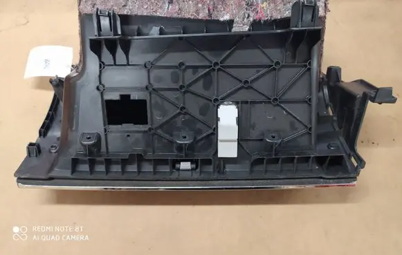 Citroen C6 Glove box