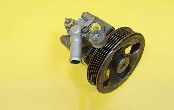 Subaru Forester SF Power steering pump 97224013 34401AE001