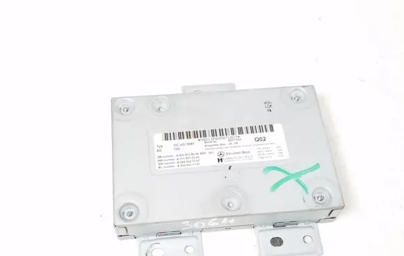 Mercedes-Benz ML W164 Head unit multimedia control A2048708026 A2048708626 A2049000300