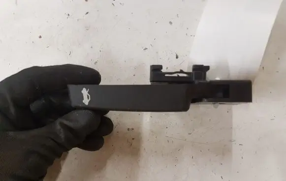 Opel Astra J Engine bonnet (hood) release handle
