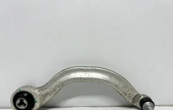 Front lower control arm/wishbone