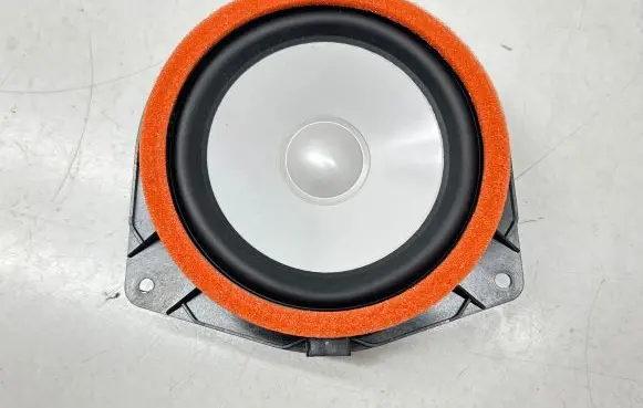 Toyota Land Cruiser (J150) Rear door speaker 8615060230 8941002204A