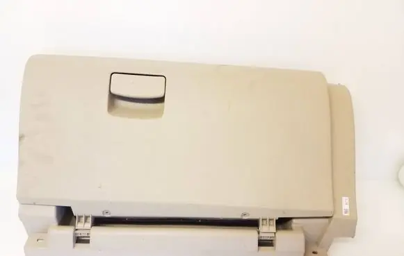 Subaru Outback (BS) Glove box