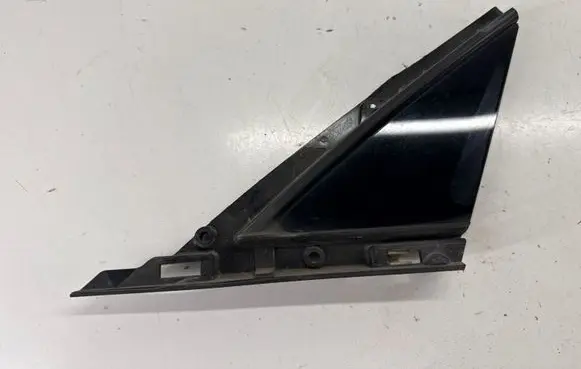 Tesla Model X Front door vent window glass four-door 104389790F 104389600F 104389600E