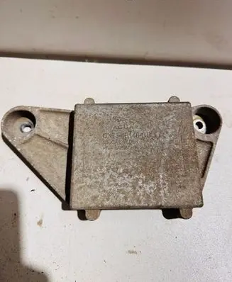 Jaguar F-Pace Rear differential/diff mount bracket 
